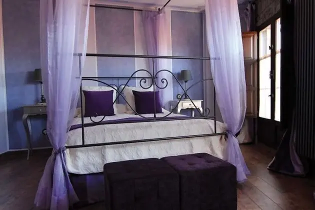 Tek Büyük Yataklı Oda (Lilos)