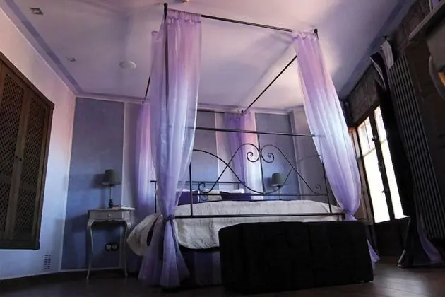 Tek Büyük Yataklı Oda (Lilos)