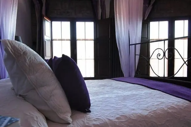 Tek Büyük Yataklı Oda (Lilos)