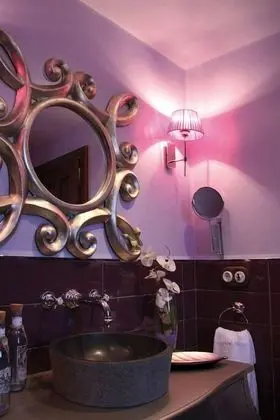 Tek Büyük Yataklı Oda (Lilos)