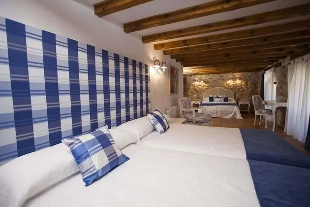 Family Dört Kişilik Oda