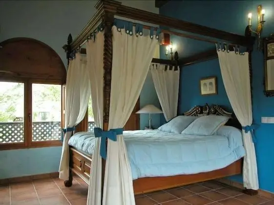 Tek Büyük Yataklı Oda (Private Spa)