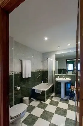 Superior Tek Büyük Yataklı Oda