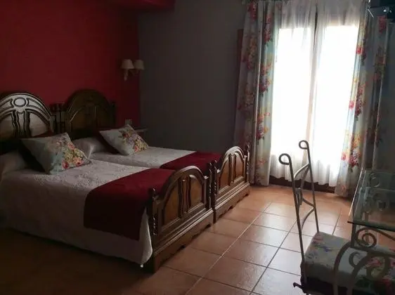 Tek Büyük veya İki Ayrı Yataklı Oda