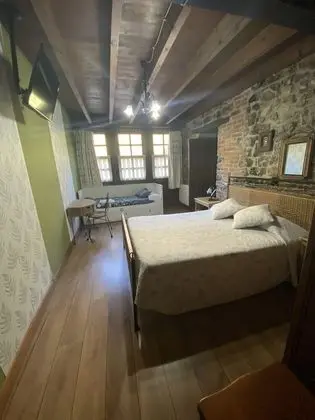 Tek Büyük Yataklı Oda, 1 Çift Kişilik Yatak ve Çekyat