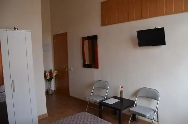 Tek Büyük veya İki Ayrı Yataklı Oda, 1 Yatak Odası