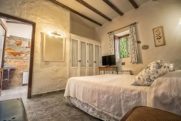 Basic Tek Büyük Yataklı Oda