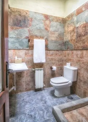 Basic Tek Büyük Yataklı Oda