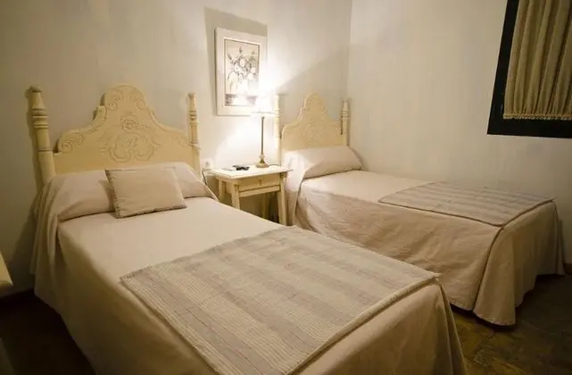 İki Ayrı Yataklı Oda, 2 Tek Kişilik Yatak