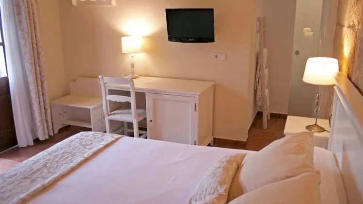1 Çift Kişilik Veya 2 Tek Kişilik Yatak Standard