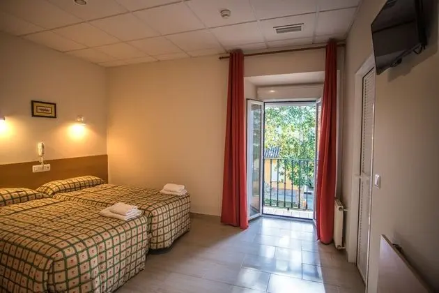 Tek Büyük Yataklı Oda