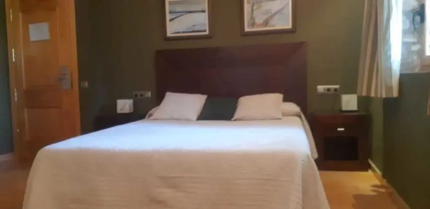 Tek Büyük Yataklı Oda