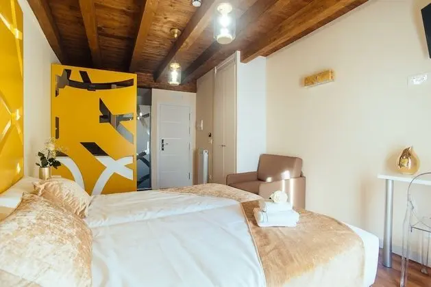 İki Ayrı Yataklı Oda (with extra bed)