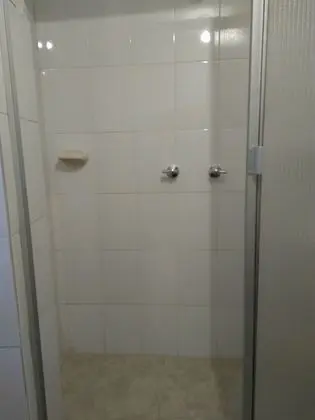 Tek Büyük Yataklı Oda, 1 Çift Kişilik Yatak