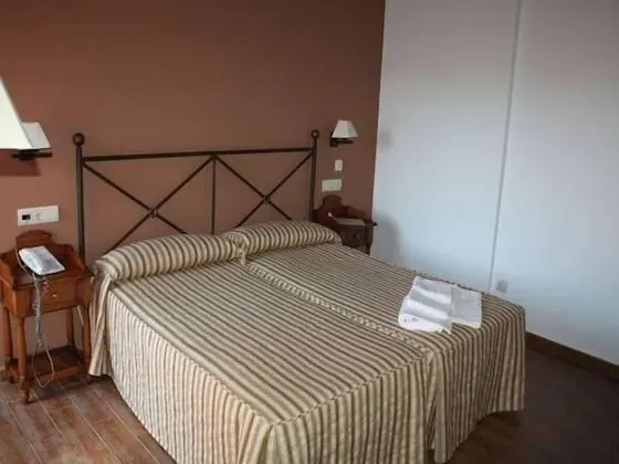 Tek Büyük veya İki Ayrı Yataklı Oda