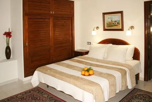 Tek Büyük veya İki Ayrı Yataklı Oda, Balkon/Veranda, Bahçe Manzaralı