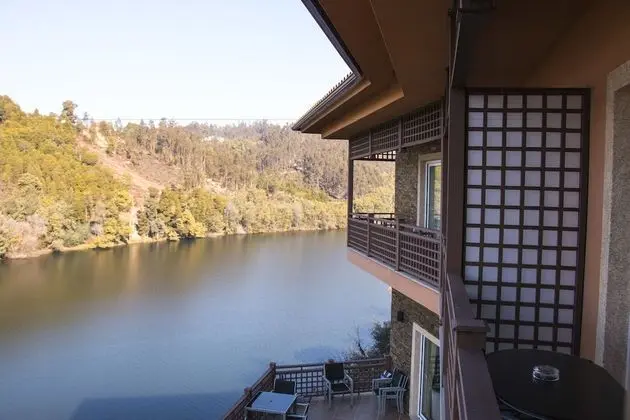 Panoramic İki Ayrı Yataklı Oda, Nehir Manzaralı