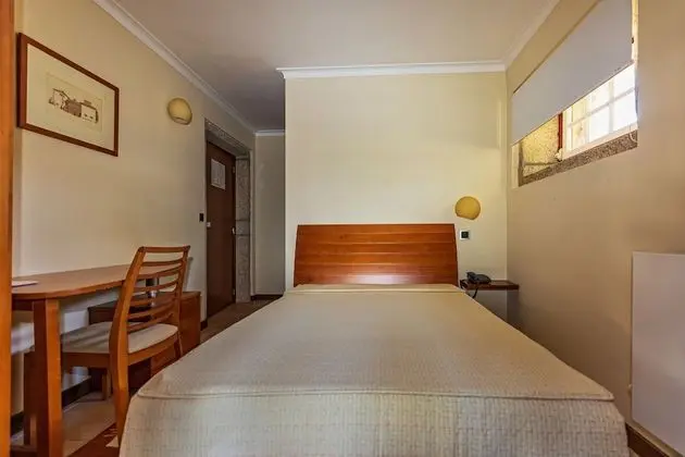 Tek Kişilik Oda, 1 Çift Kişilik Yatak