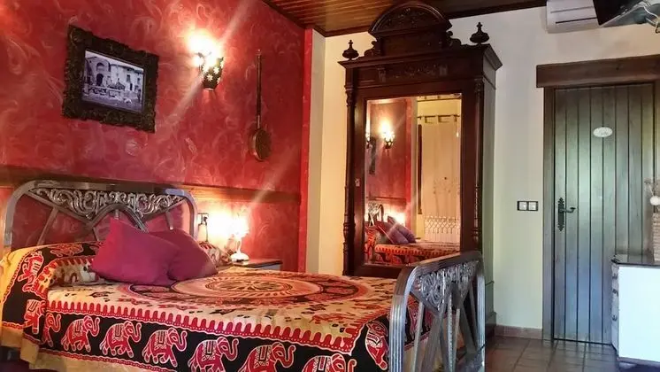 Tek Büyük Yataklı Oda