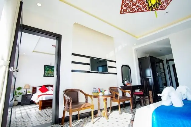 Family Süit, Bağlantılı Odalar, Bahçe Manzaralı