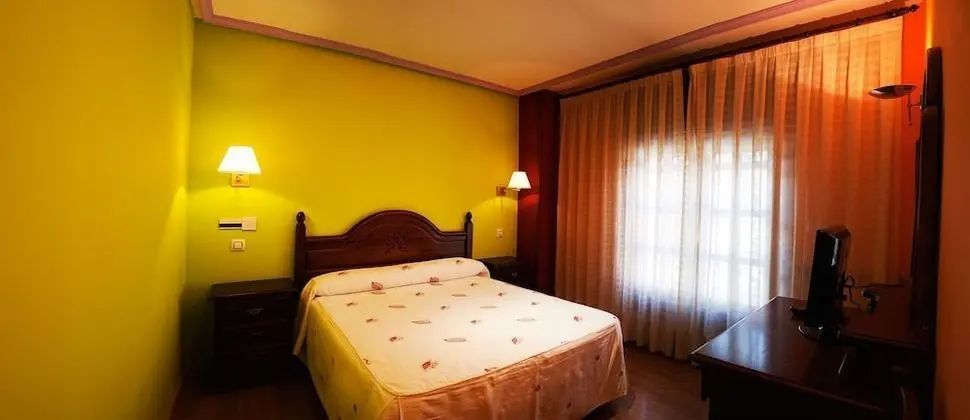 Tek Büyük veya İki Ayrı Yataklı Oda