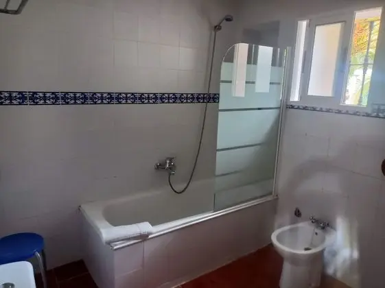 Economy Tek Büyük Yataklı Oda