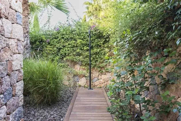 Garden Deluxe