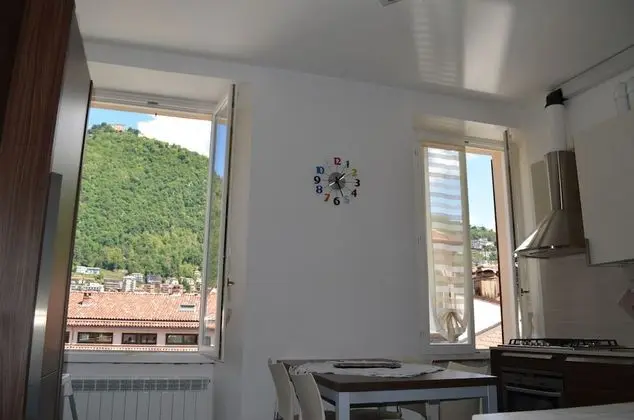 Apart Daire, 2 Yatak Odası, Mutfak, Tepe Manzaralı