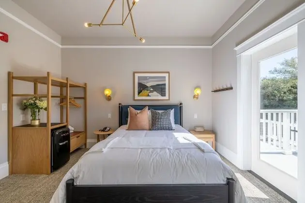 Junior Oda, Balkon, Havuz Manzaralı