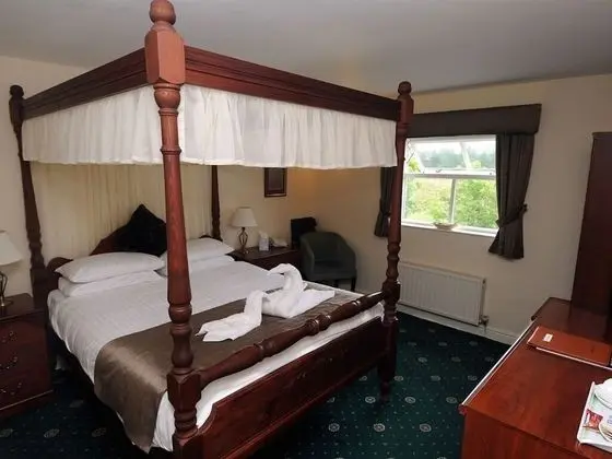 Tek Büyük Yataklı Oda, Banyolu/Duşlu (Four Poster)