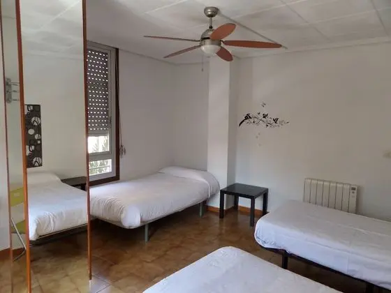 Üç Kişilik Oda, Ortak Banyo