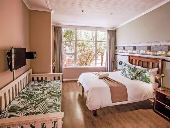 Tek Büyük Yataklı Oda (en-suite 8)