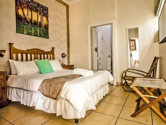 Tek Büyük Yataklı Oda (en-suite 8)