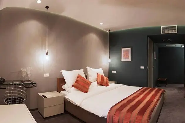 1 Çift Kişilik Veya 2 Tek Kişilik Yatak Standard