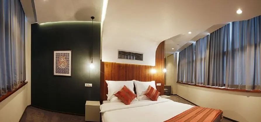 Junior Suit Standard