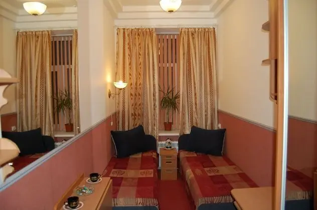 Economy Tek Büyük veya İki Ayrı Yataklı Oda, Ortak Banyo