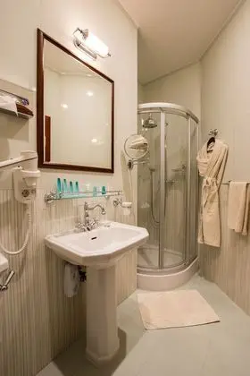 Standard Tek Büyük Yataklı Oda, 1 En Büyük (King) Boy Yatak, Sigara İçilmez, Avlu Manzaralı