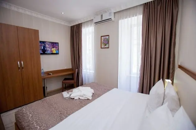 Deluxe Tek Büyük Yataklı Oda