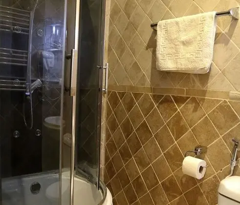 Economy Üç Kişilik Oda