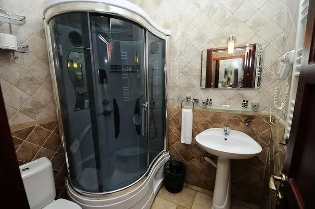 Standard Tek Büyük Yataklı Oda