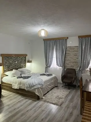 Deluxe Tek Büyük Yataklı Oda