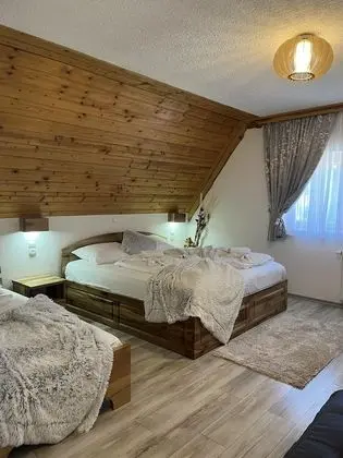 Deluxe Tek Büyük Yataklı Oda