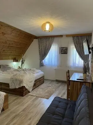 Deluxe Tek Büyük Yataklı Oda