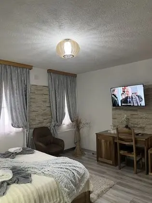 Deluxe Tek Büyük Yataklı Oda