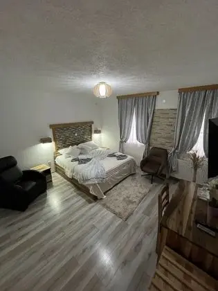 Deluxe Tek Büyük Yataklı Oda