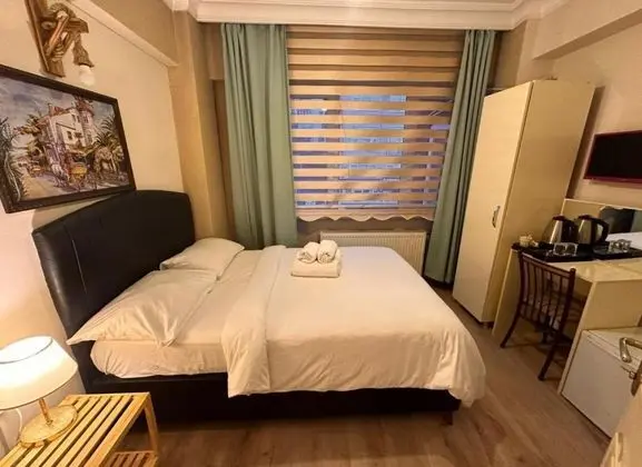 Standart Oda, Sokak Manzaralı, 1. Kat