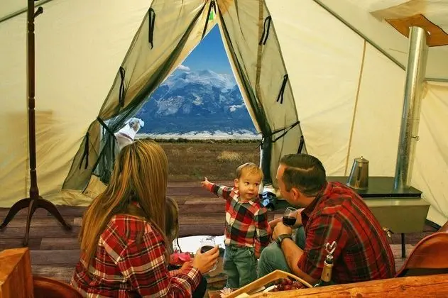 Club Çadır, 2 Çift Kişilik Yatak, Ortak Banyo, Dağ Manzaralı