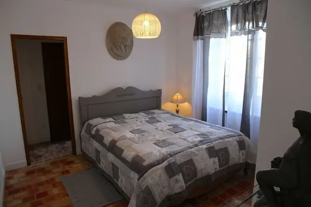 Comfort Süit, 1 Yatak Odası, Havuz Manzaralı (Gigondas 5)