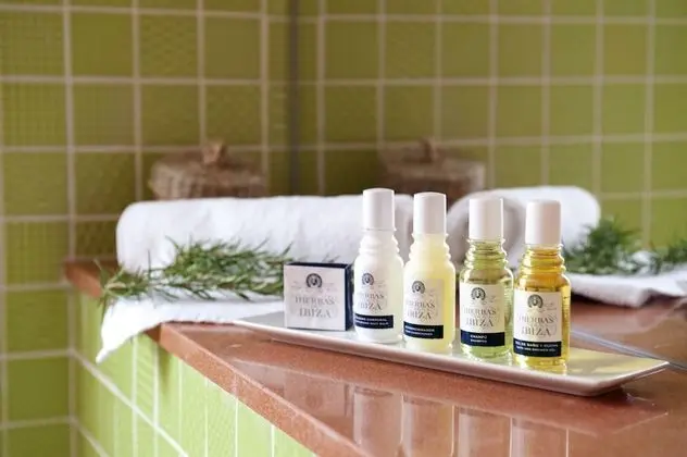 Design Tek Büyük Yataklı Oda (Riublanc)