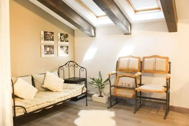 Tek Büyük Yataklı Oda (Attic)